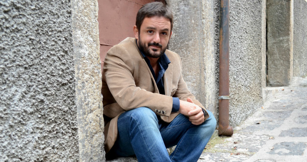 “Scrivere un romanzo è come sostituirsi a Dio…”