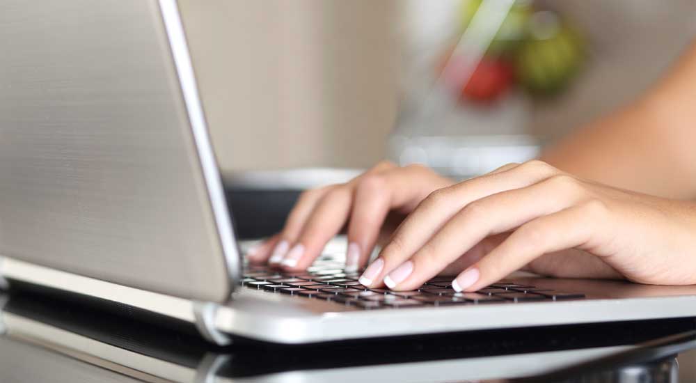 Come il web cambia la percezione di sè e degli altri: la risposta in un thriller psicologico