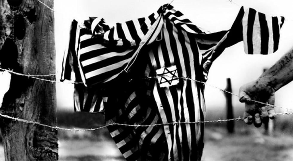 I lager nazisti, la polemica sul “negazionismo” della Polonia, e un romanzo che ricorda la tragedia della Shoah