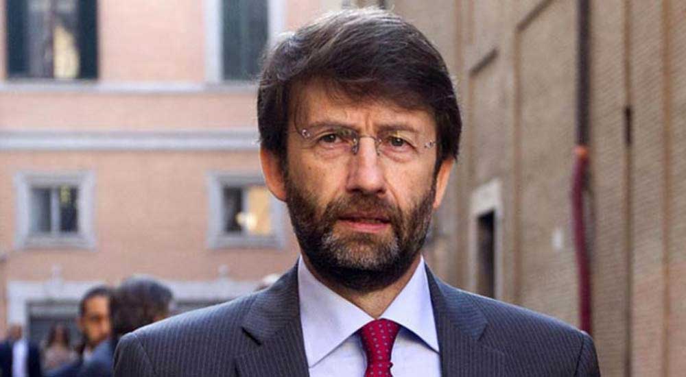 Iva e-book, Franceschini difende la scelta dell’Italia