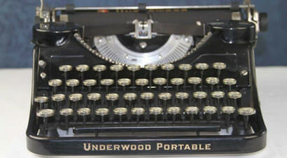 Nostalgia della macchina per scrivere? Eccone una gigante (per 