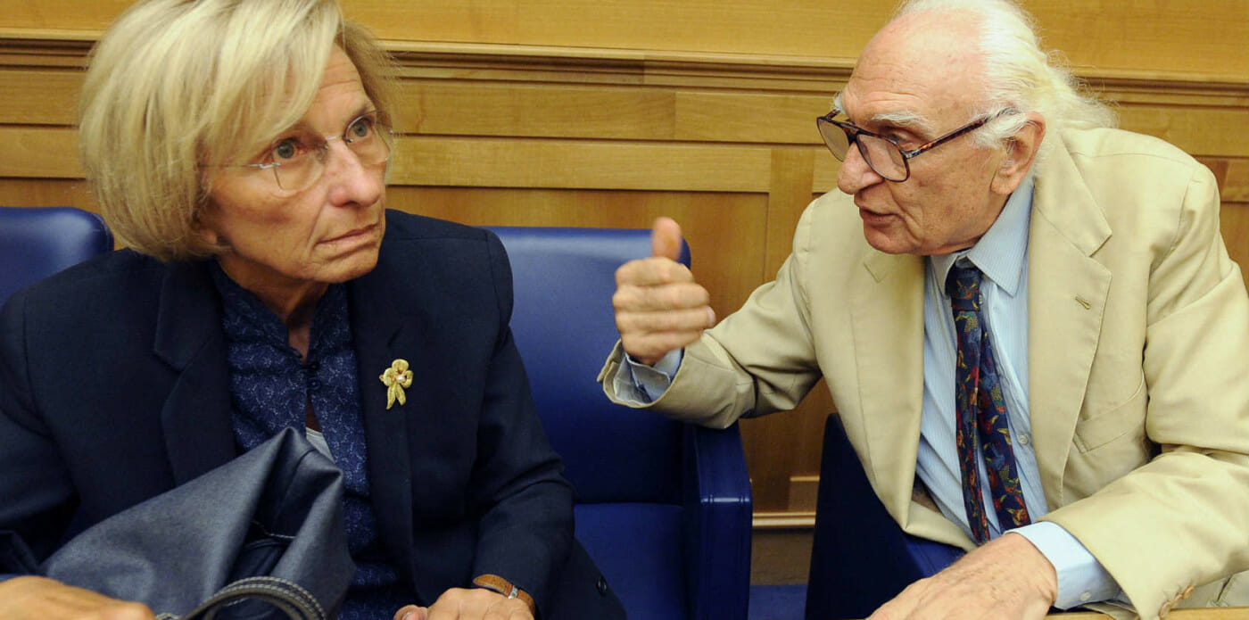 Pannella “espelle” la Bonino. Ma è giallo sul libro “bloccato”