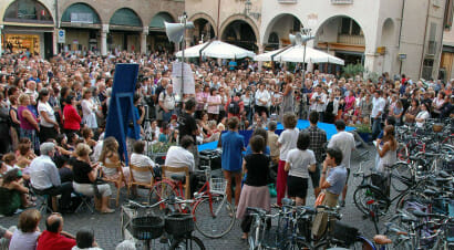 Un'utile mappa online per cercare i festival letterari in giro per l'Italia
