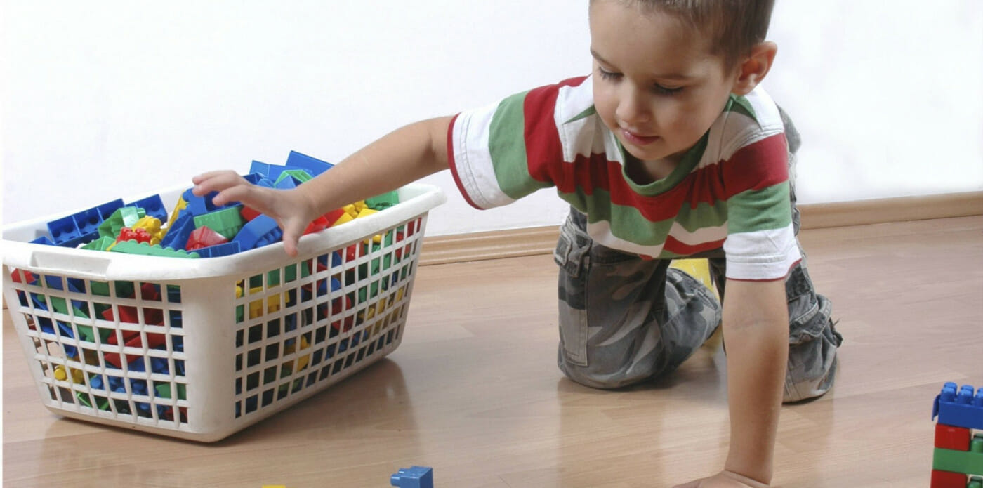 Perché non dobbiamo riempire di giocattoli i bambini