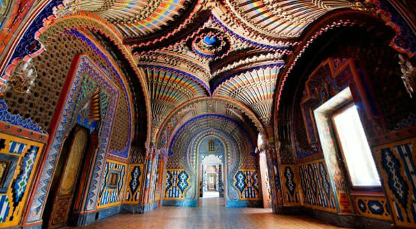 Salviamo il castello del “Racconto dei Racconti”