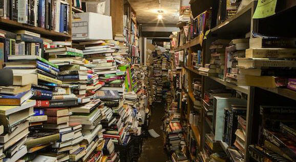 Una libreria mitica chiude dopo 30 anni: il commovente video d’addio