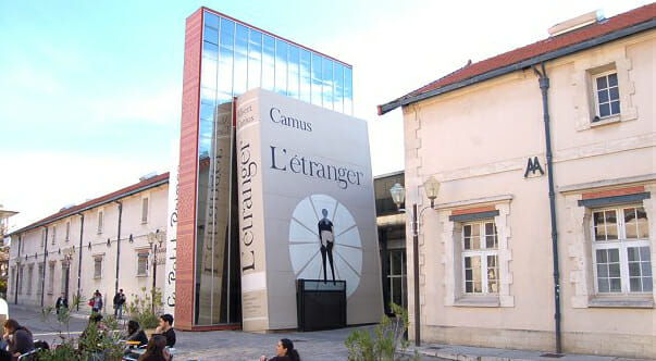 Libri giganti per grandi lettori: la biblioteca di Aix en Provence