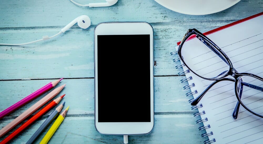 Litsy, nuova app per recensire libri e creare comunità di lettori (in massimo 300 caratteri)