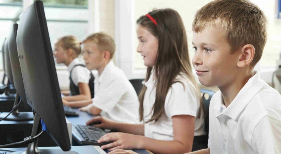 Scuola, in arrivo il “maestro digitale”, ispirato da “principi montessoriani”
