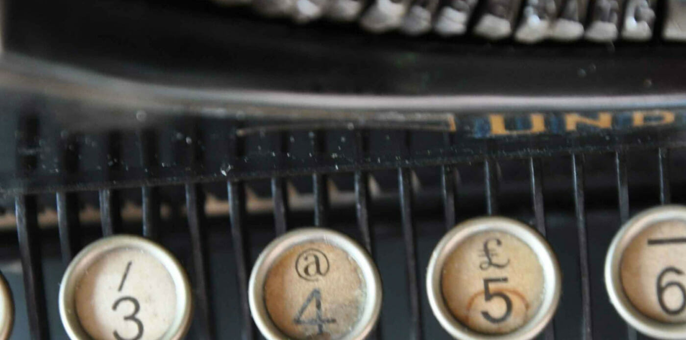Sapevate che la “@” c’era già nelle macchine per scrivere di fine ‘800?