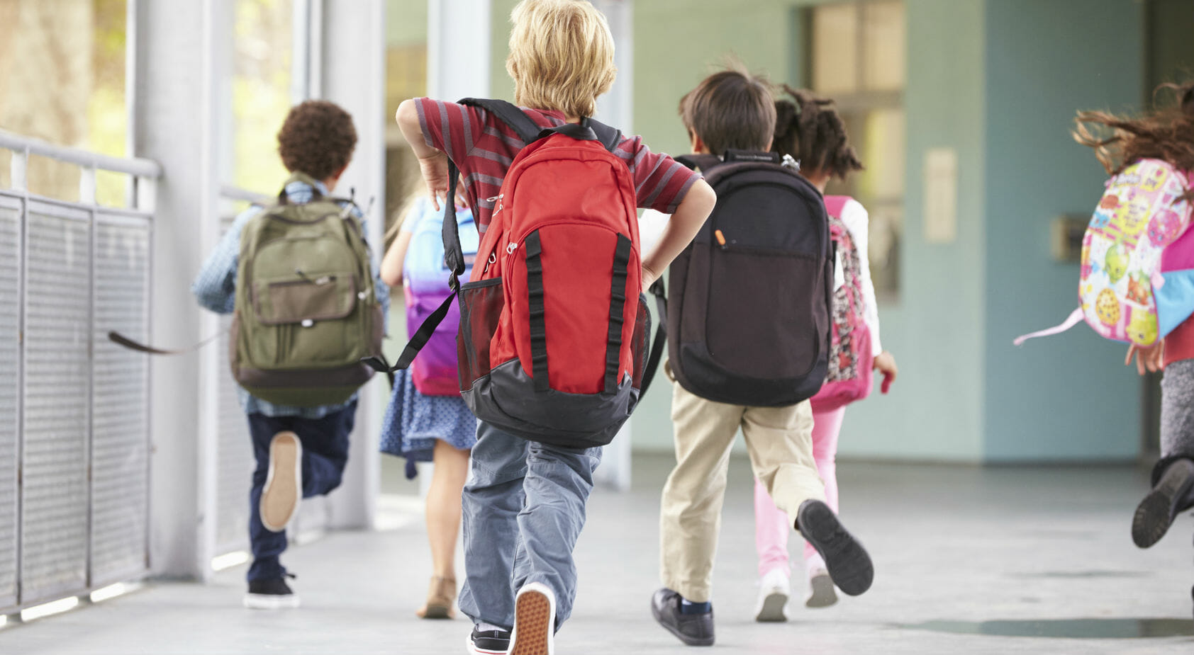 bambini studenti scuola