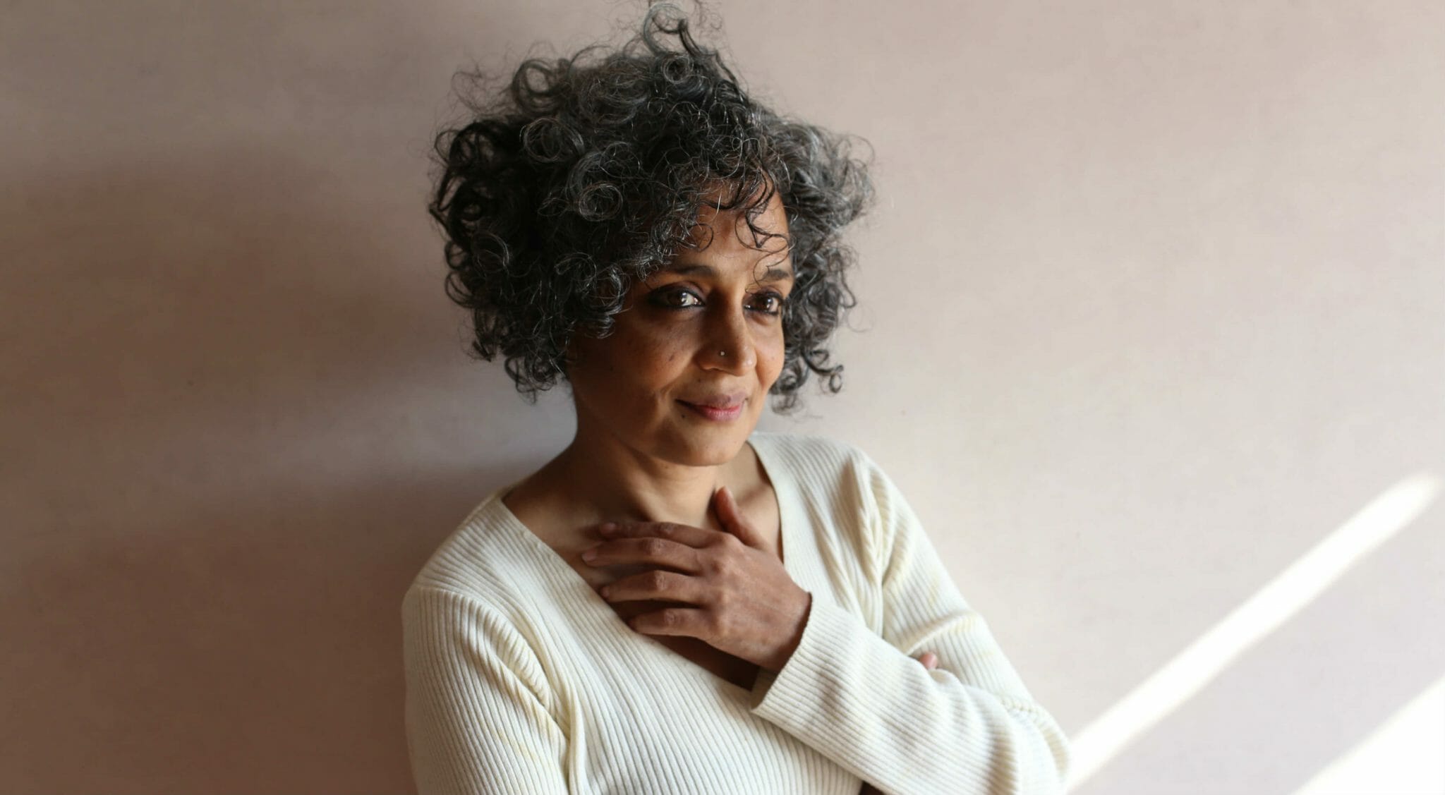 Arundhati Roy , foto di Mayank Austen Soofi