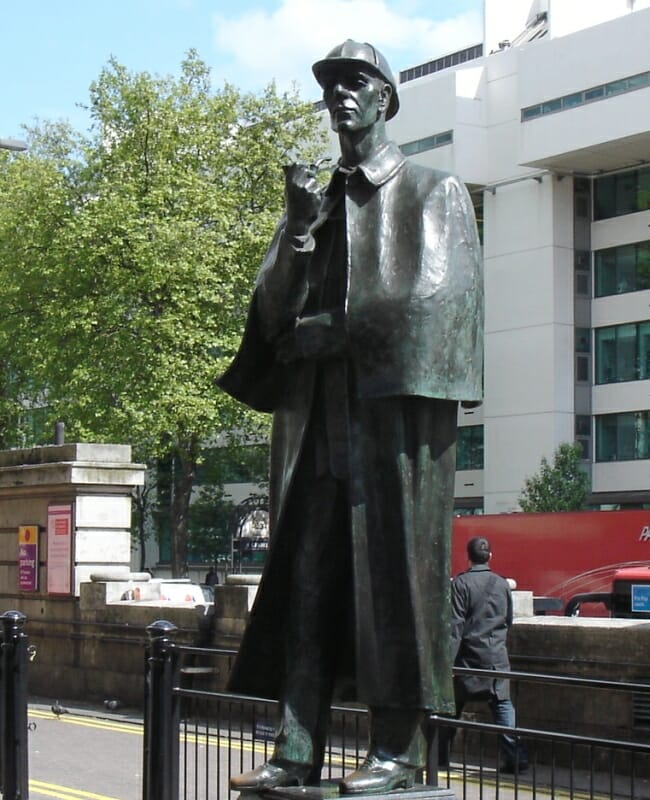 Statua di Sherlock Holmes londra