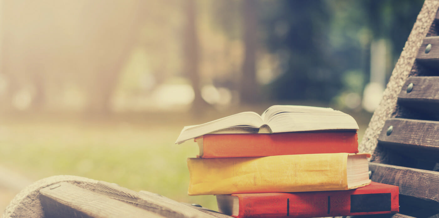 Leggere poesie, anche perché dona benessere (come quando si ascolta musica)