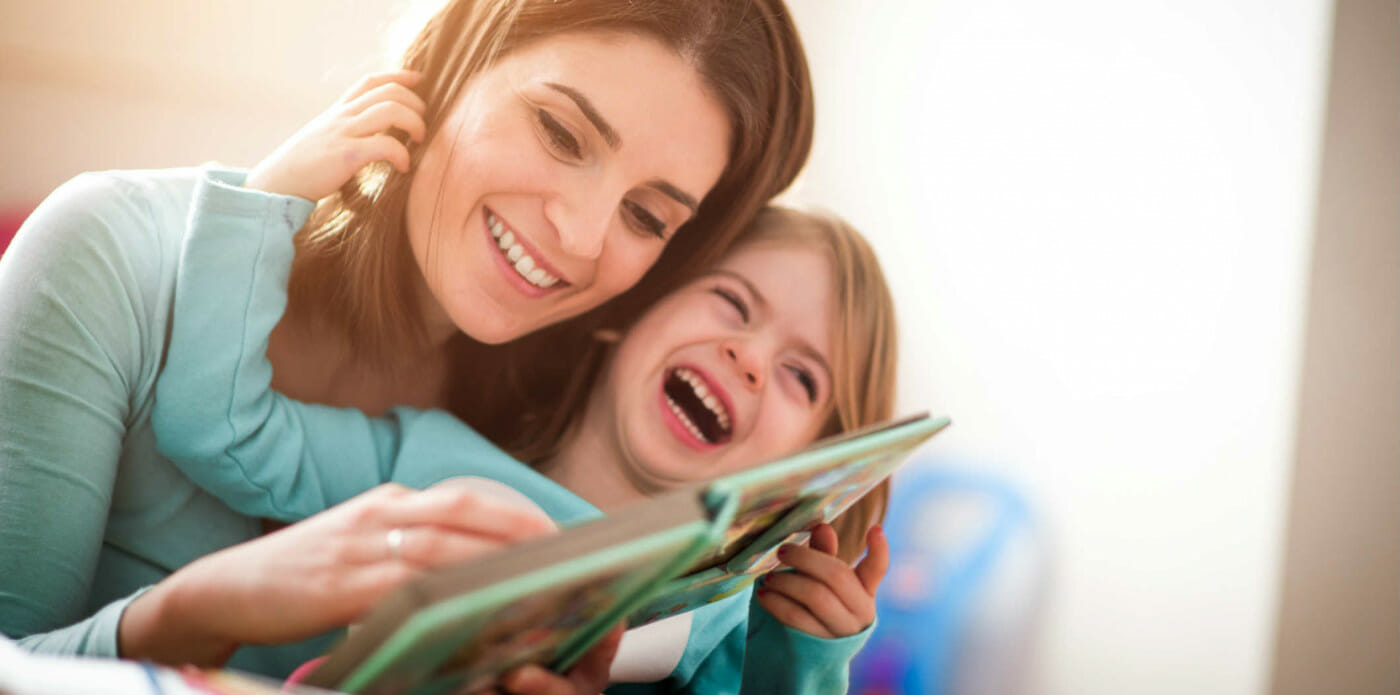 mamma madre leggere bambino bambini lettura libri lettori