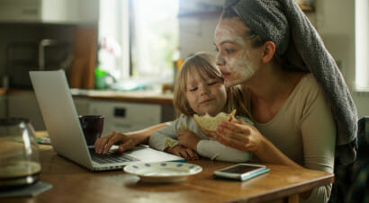 Ci chiamano mamme multitasking...