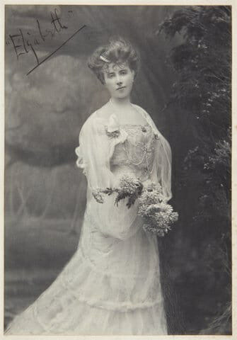 Elizabeth von Armin