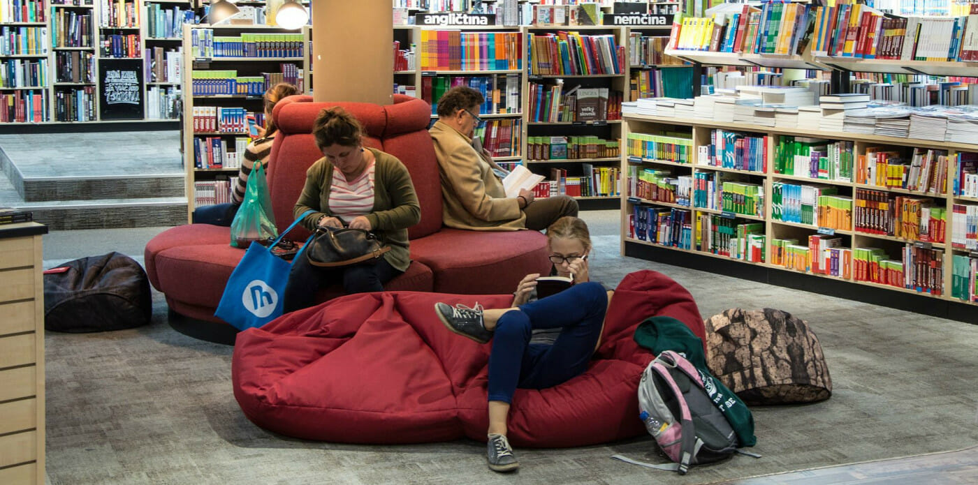 libro leggere lettura libreria