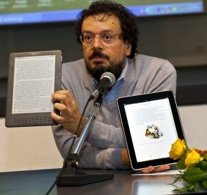 Gino Roncaglia L'età della frammentazione. Cultura del libro e scuola digitale laterza