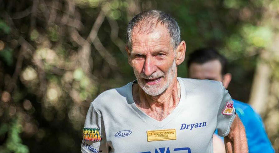 "Correre nel grande vuoto": a 70 anni Marco Olmo ha sfidato il deserto
