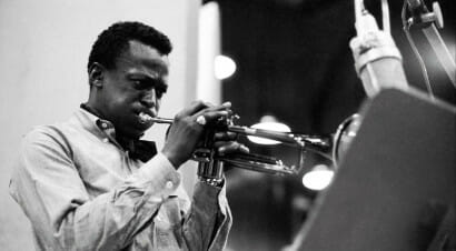La biographic novel di Miles Davis, mito del jazz