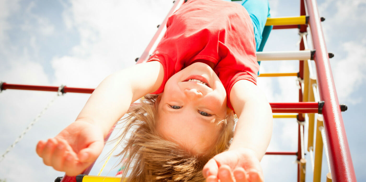 bambini gioco bambina mamma mamme madre figli figlio figlia