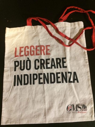 Leggere può creare indipendenza shopper borse di tela tote bags