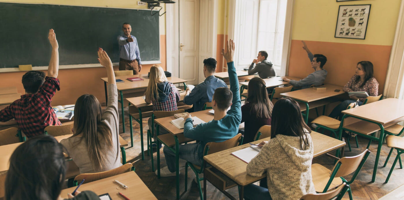 studenti scuola bambini professore