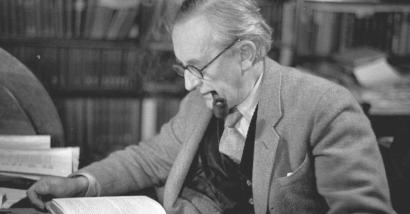 J.R.R. Tolkien e il fantasy: la vita e i libri dell'autore del Signore degli Anelli