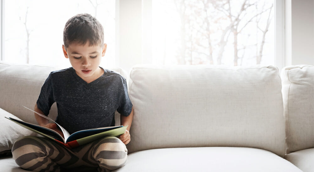 figlio figli bambini bambino leggere lettura libro