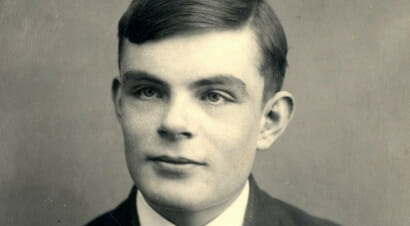 Alan Turing, em meio aos murmúrios de máquinas e pronomes