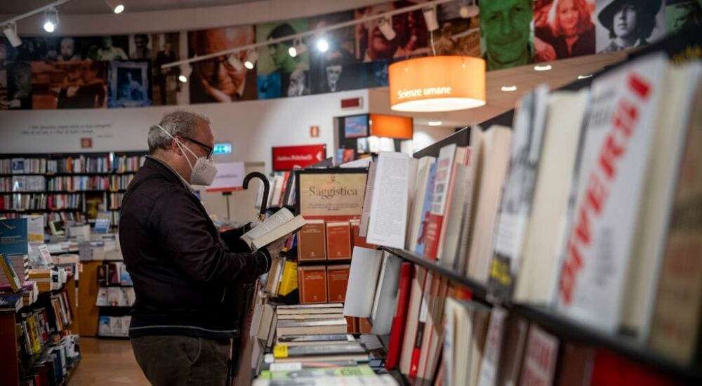 leggere lettura libro libri librerie libreria covid mascherine