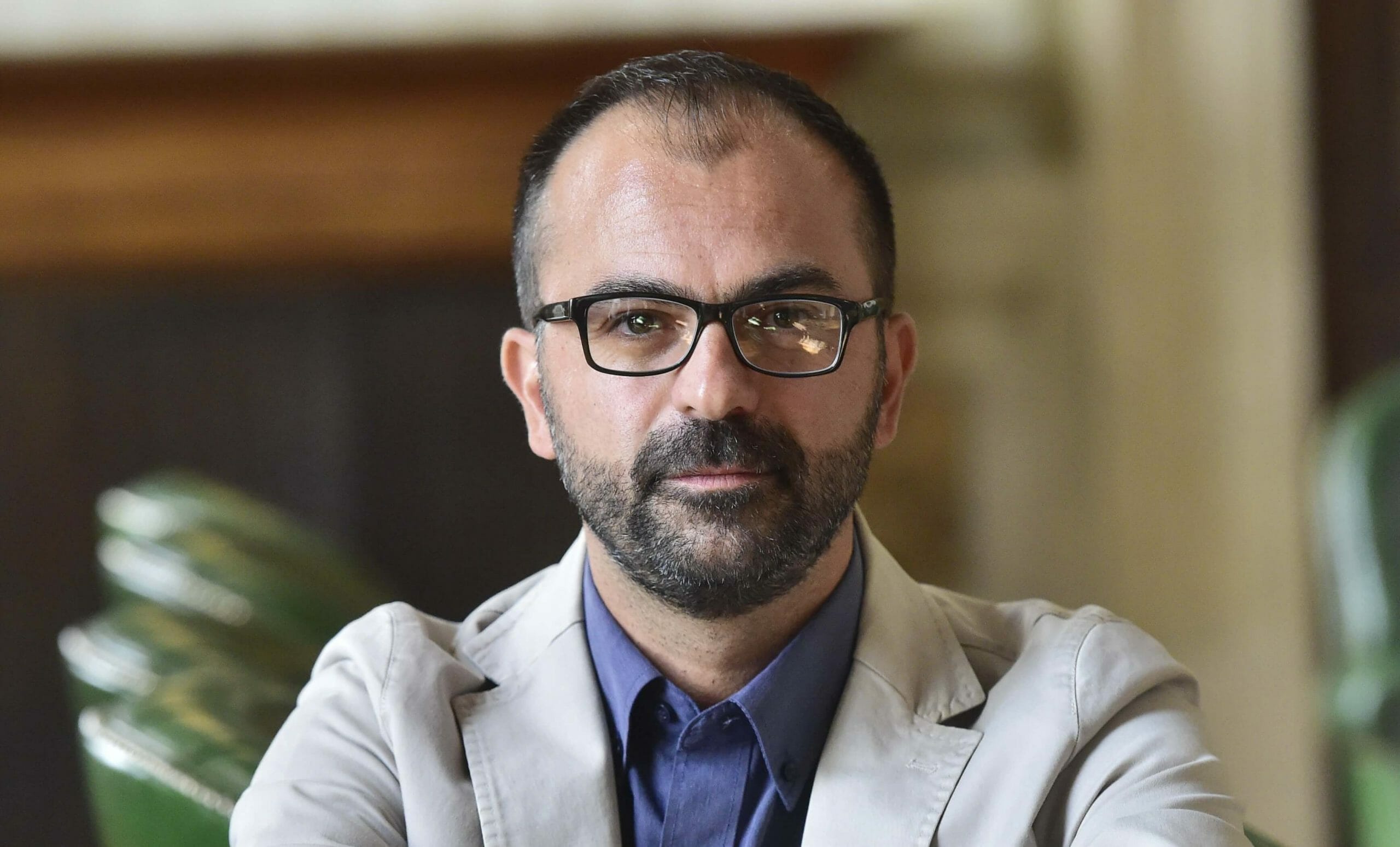 L'ex ministro Fioramonti e l'economia del benessere: