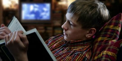 Dopo la pandemia i libri sono ancora più presenti nella vita di ragazzi e bambini (nonostante la concorrenza degli smartphone)