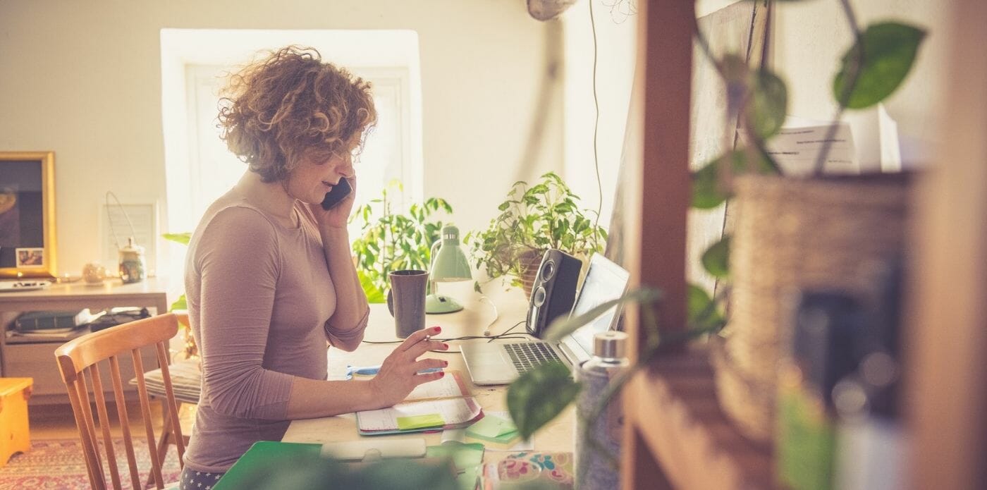 lavoro da casa smartworking donna computer lavorare