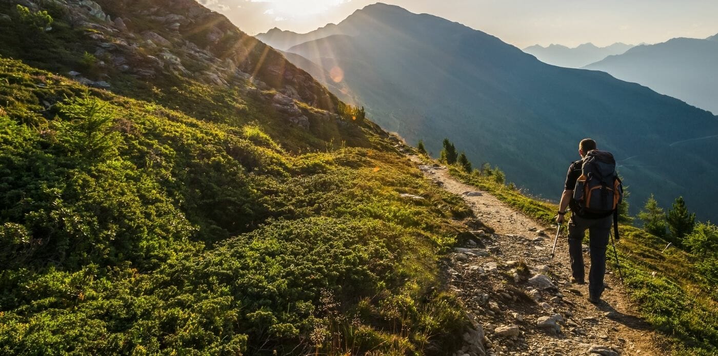 "I prati dopo di noi" di Righetto, romanzo simbolico sulla montagna e sul destino dell’umanità