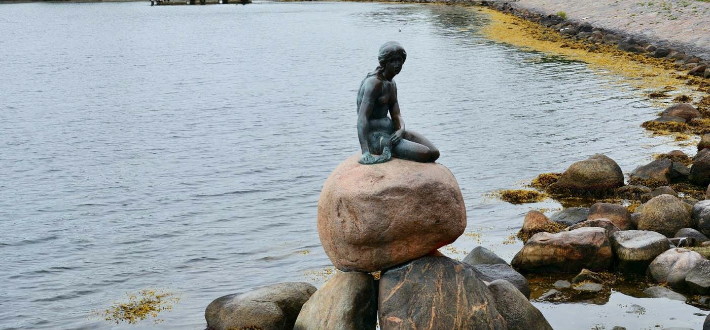 “Morte di una sirena”: Hans Christian Andersen deve difendersi da terribili accuse