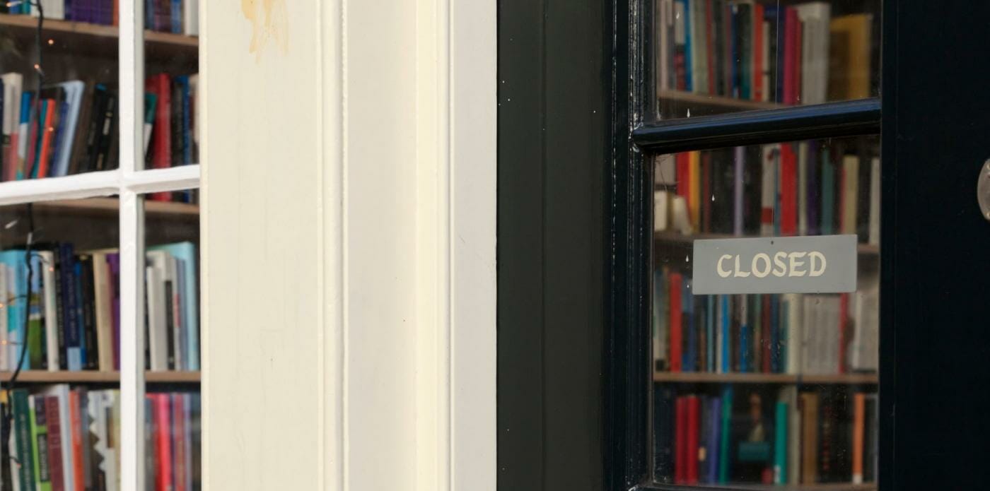libreria-biblioteca-chiusa