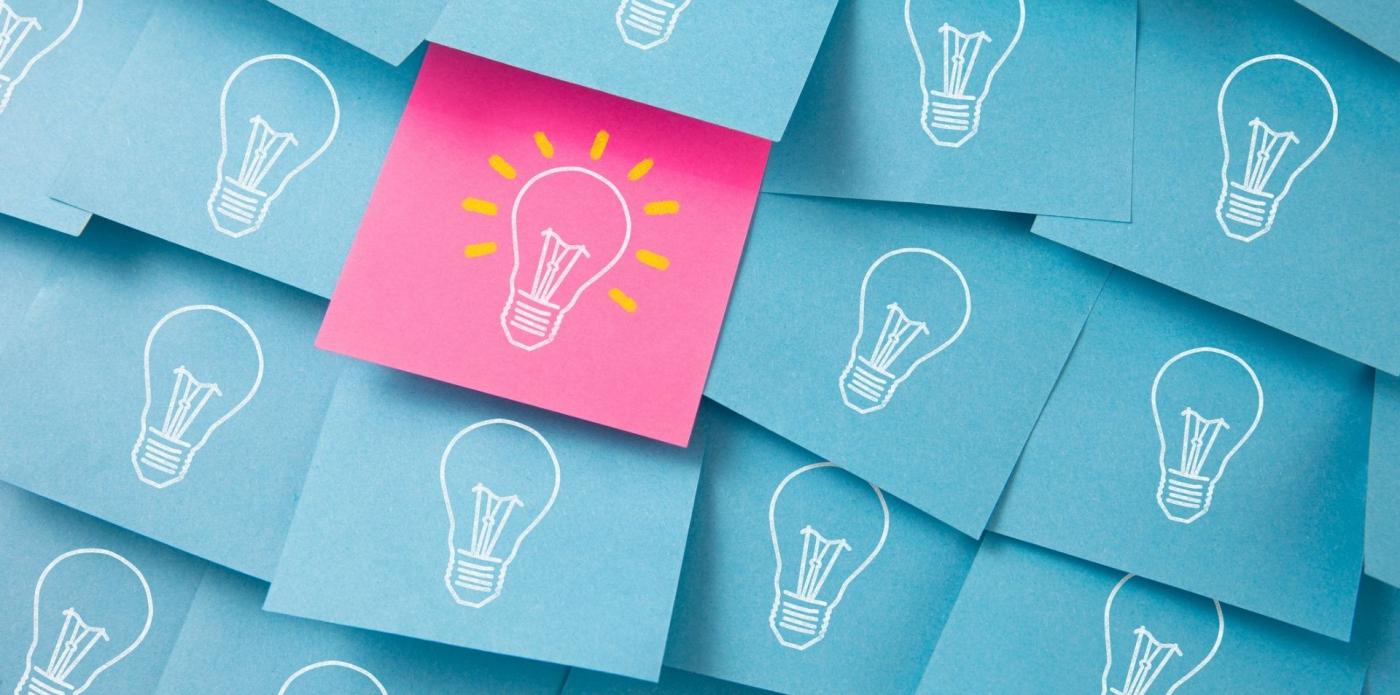 la metafora della lampadina indica un'idea