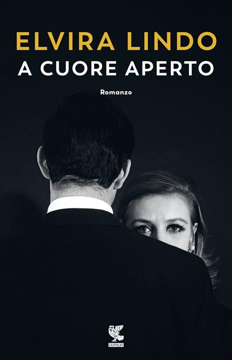 Copertina del libro A cuore aperto di Elvira Lindo, una delle saghe familiari pubblicate negli ultimi anni