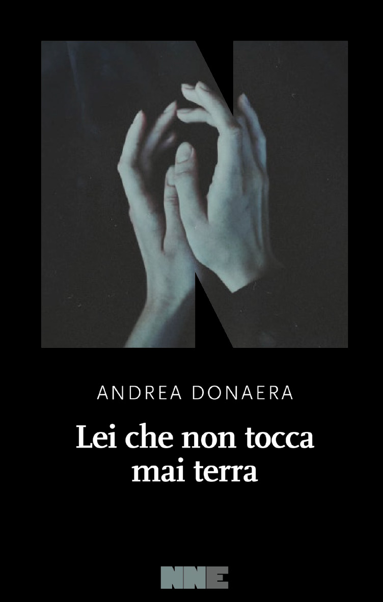 Copertina del libro Lei che non tocca mai terra