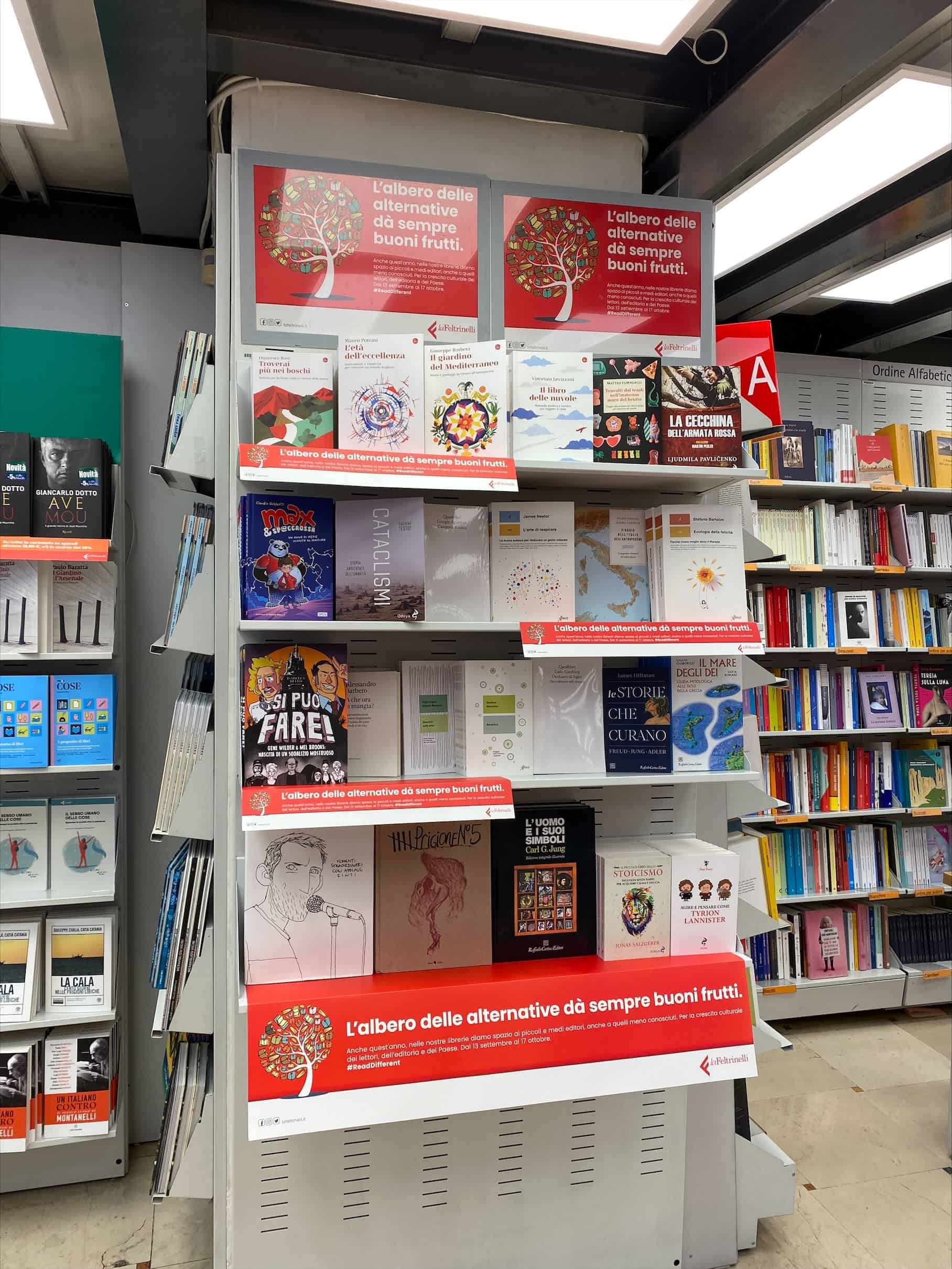 Uno degli stand di "Spazio alle Alternative"