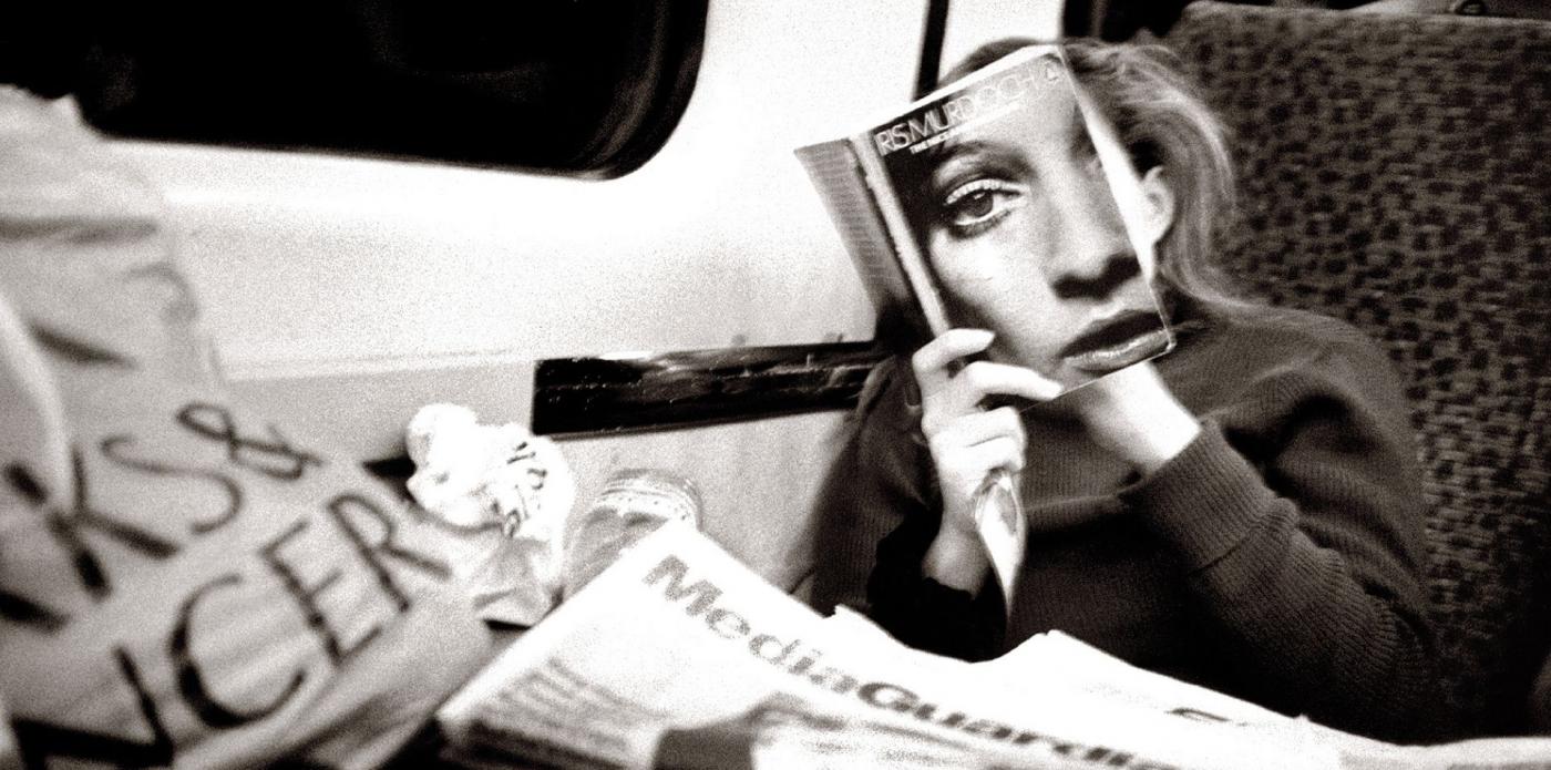 libro, libri, lettrice, lettura, giornale, leggere