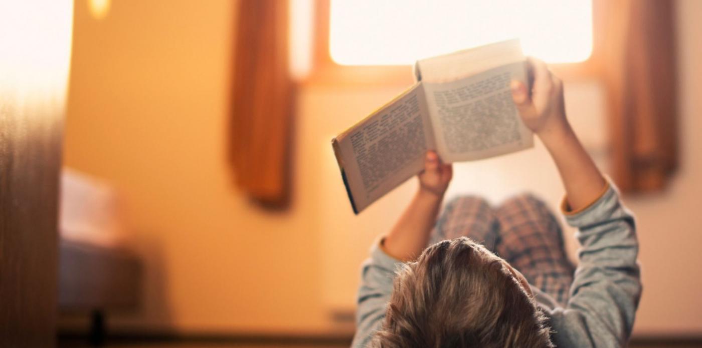 Mamma Laura prima di andarsene ha lasciato al figlio un libro per ogni compleanno