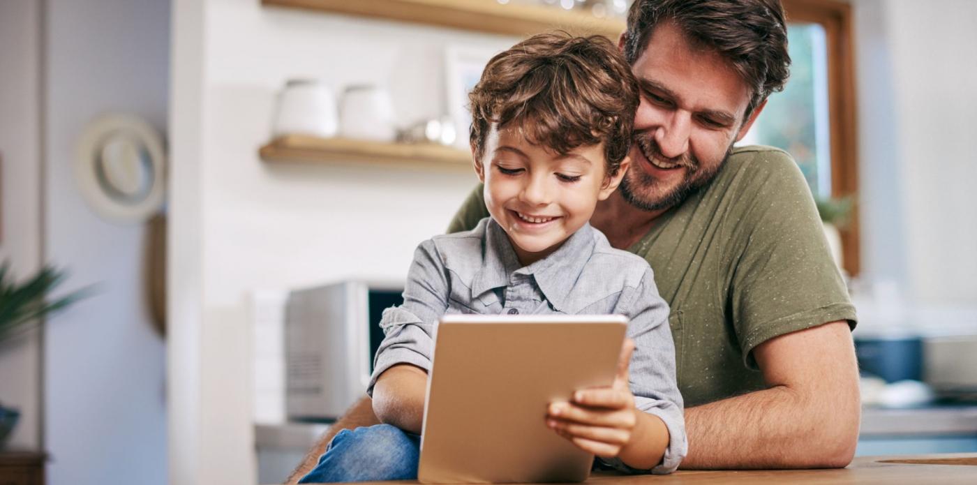 leggere lettura lettore libro libri ebook e-book bambini bambino genitori papà leggere assieme