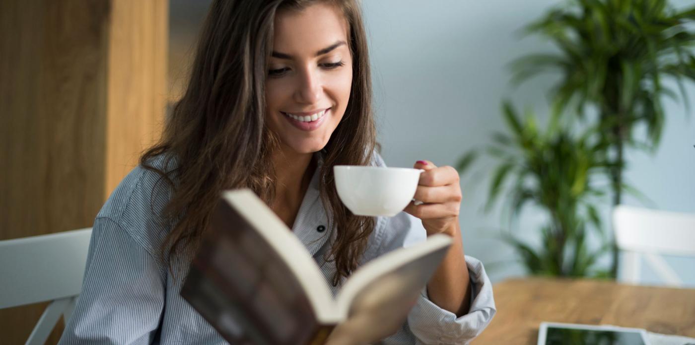 leggere lettura lettori lettore libro libri lettrice tè caffè