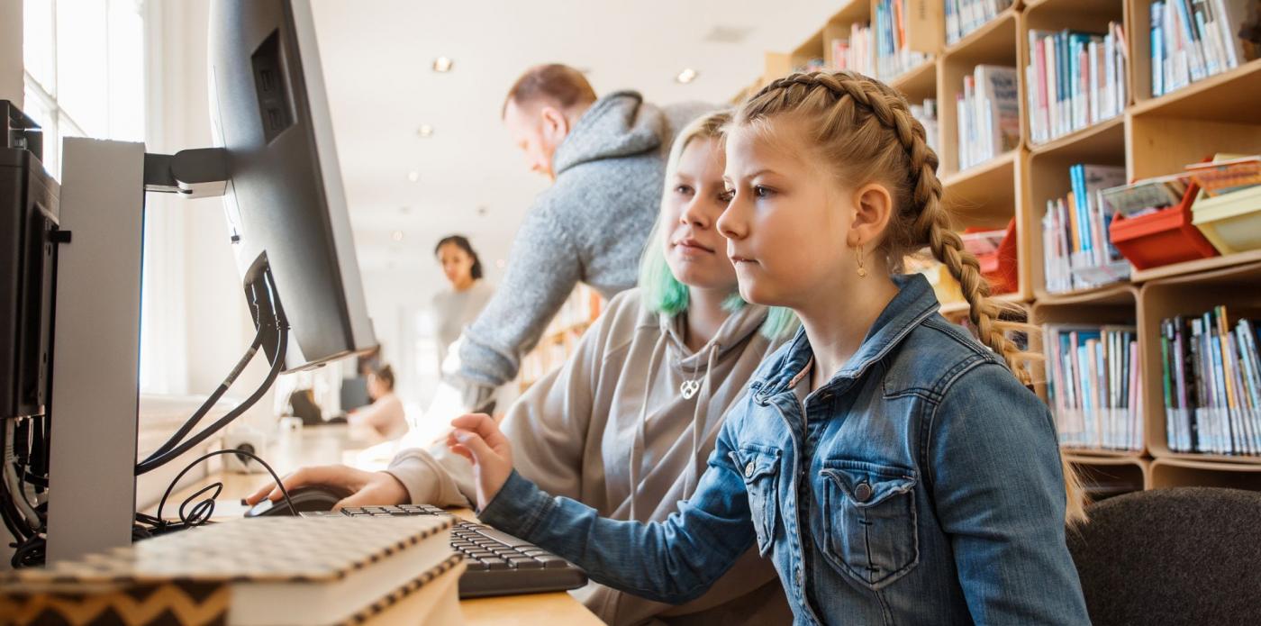 Biblioteche: crescono i prestiti digitali (al Nord Italia), ma quelli fisici continuano a prevalere. E i giovani…