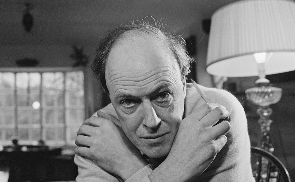 "Nuove sensibilità": fanno discutere le modifiche ai libri di Roald Dahl