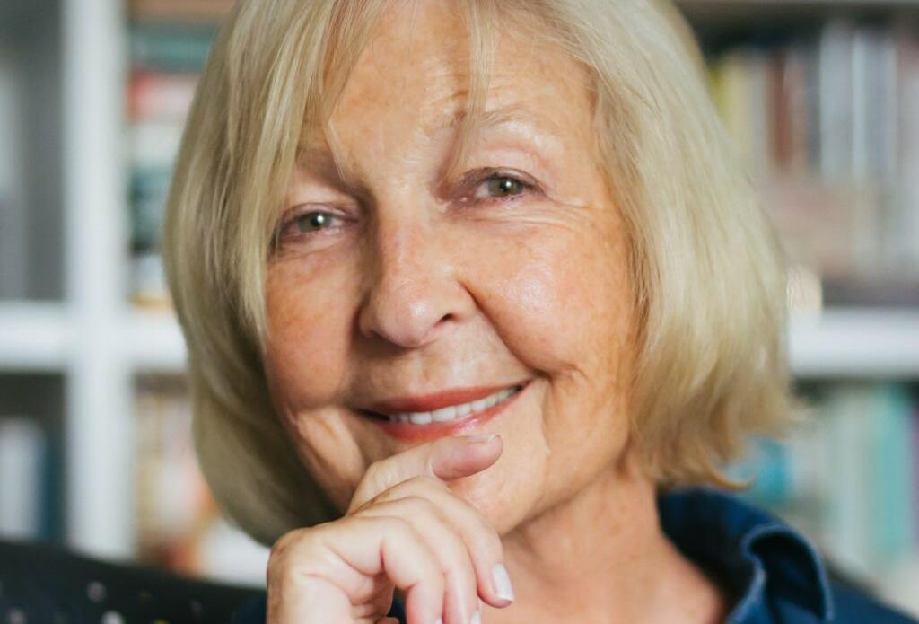 Il desiderio sulla soglia della morte: “Spazzolare il gatto” di Jane Campbell