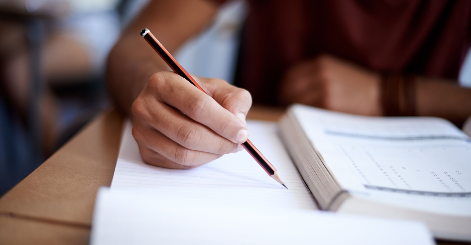 scuola, studenti, insegnanti, lettura, leggere, libri, bambini, bambine